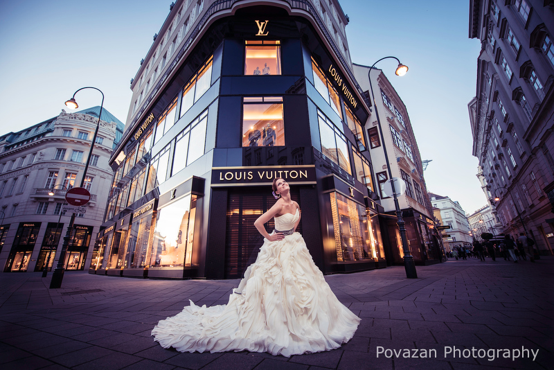 Romantic destination wedding from Bratislava and Vienna